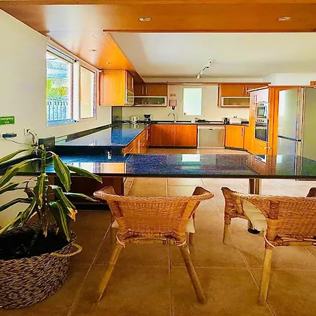 3Br Villa In Madeira Holiday home Faja da Ovelha