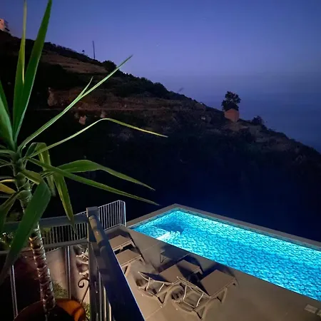 3Br Villa In Madeira Holiday home Faja da Ovelha